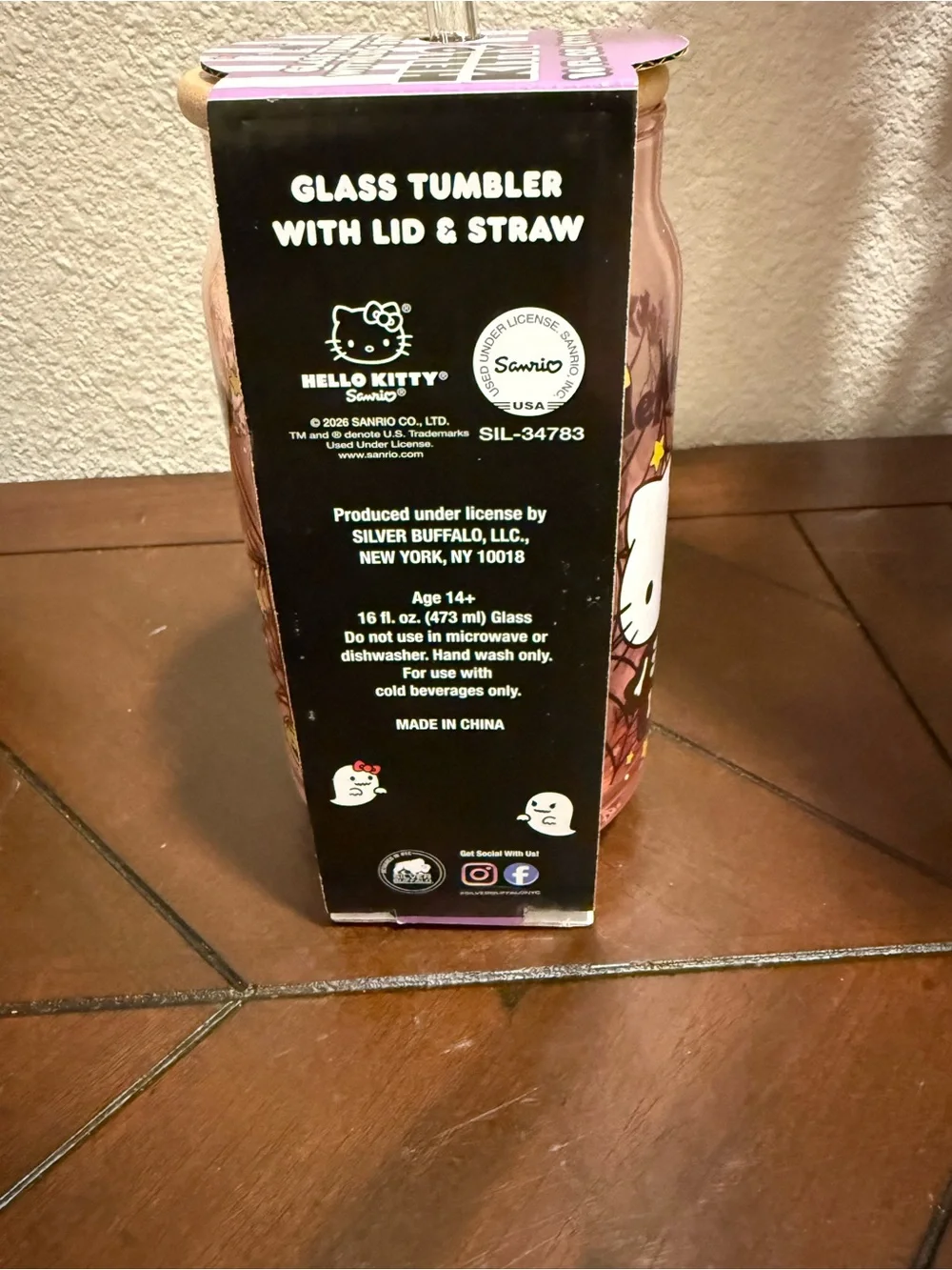 Hello Kitty Pink & Black Skeleton Glass Tumbler w/ lid & Straw- 16 oz- NWT